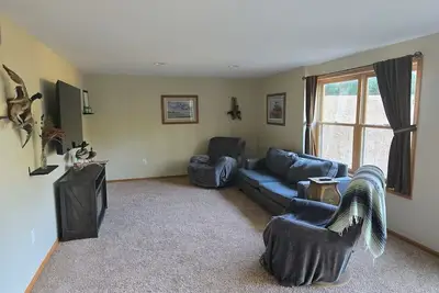 Image de Welcoming 3-bedroom 3-bath house with nestled in the middle of a county park.