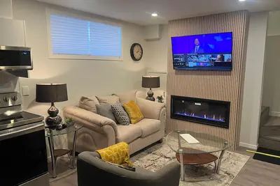 Image de Rosemary’s Cozy Corner - 2 Bedroom Suite w/Private Entry in Brighton