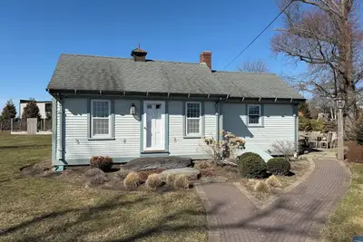 Image de Waterfront Farm Cottage close to Newport, Boston,