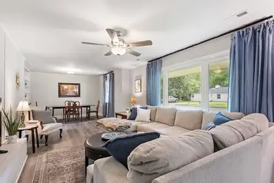 Image de Spacious 4-bedroom house in serene Ashland Va - Pet friendly