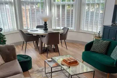 Image de Modern Flat | Walk to Beach & Town | Free Parking