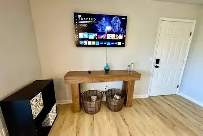 Image de Serene 2-bedroom condo with Ac in charming Greensboro