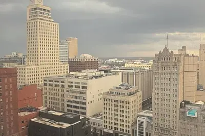 Image de Downtown Dallas Skyline Retreat • Sleeps 6