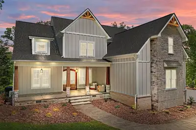 Image de Peaceful Lakehouse - Relax & Recharge - Pet Friendly!