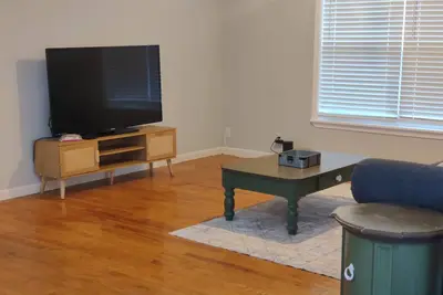 Image de 3-bedroom house in superb Beaumont with cool Ac and comfort