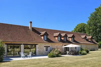 Image de Les Essarts : Domaine avec piscine pour 16p