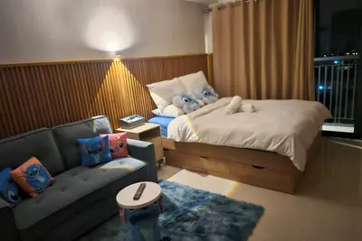 Image de Fabulous view studio suite with terrace in Stitch Style Condotel Iloilo City