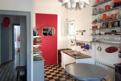 Image de Appartement de caractère, lumineux et traversant, en centre ville de Sète