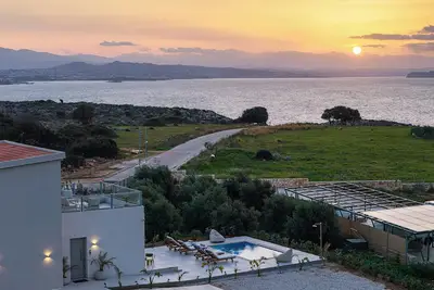 Tyto Villa - Private Pool & Sea View