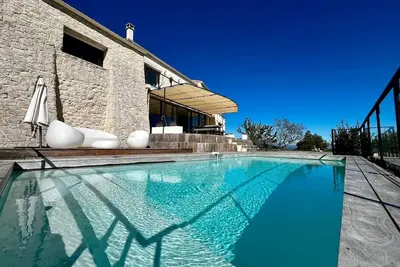 Image de Villa d'Exception Vue Panoramique avec Piscine chauffée