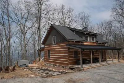 Image de Grace Lodge – Mountain Cabin with Hot Tub & Stunning Views