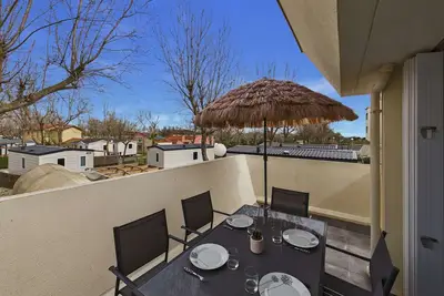 Image de Appartement rénové avec parking - pers.