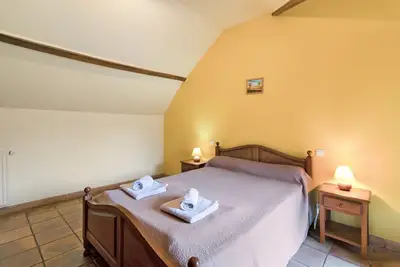 Image de Chambre d’hôtes « La Ferme De La Croix D’allon » avec piscine, jardin partagés et Wi-Fi