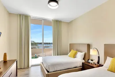 Image de Beautiful 2br Apt w/ Amazing Pool+ Hot Tub