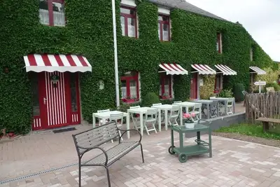 Image de A proximité  de Chimay, RaVel, barrages de l 'Eau d'Heure: la joie de la nature.