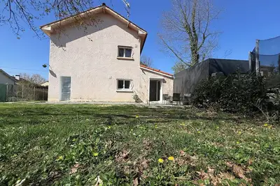 Image de Appart Familial Élégant, sublime Turquoise & Dorée