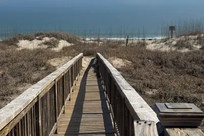 Image de 2-bedroom ocean front home with pier and 3 sitting decks in tranquil Kure Beach.