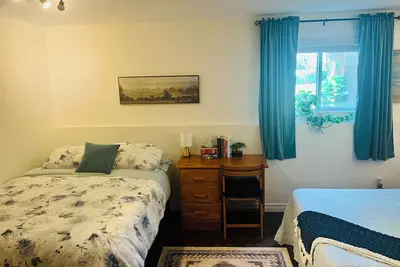 Image de Charming apartment • Walk to Beach & Marina • Spacious Bedroom