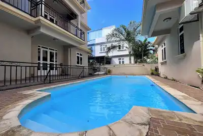 Image de Elegant 3-Bedroom Apartment with Pool near Pereybere Beach