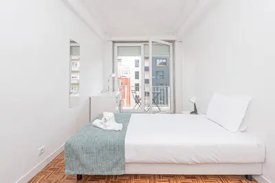 Image de Houze Spacious Apartment near Marquês de Pombal