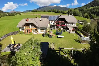 Image de Large vacation apartment on a farm in Styria - ideal for families