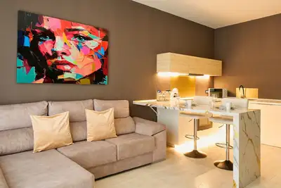 Image de Kosta Homes - Modern Coastal Getaway 400m from Sea