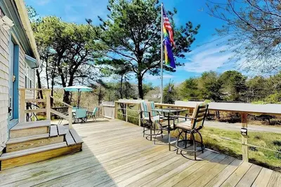 Image de Less than 2 miles to either Bayside or Ocean side beaches