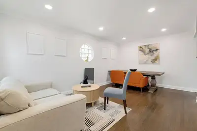 Image de Homey Brookfield Gem — 4 Beds, 2 Baths, Great Yard