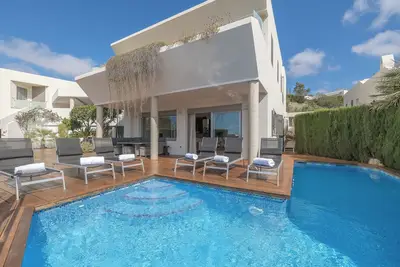 Image de Exclusive 4br Villa in Can Pep Simó | Pool | Sea Views | Talamanca Beach