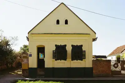 Image de Authentic Slavonian home with pool, barbecue and orchard