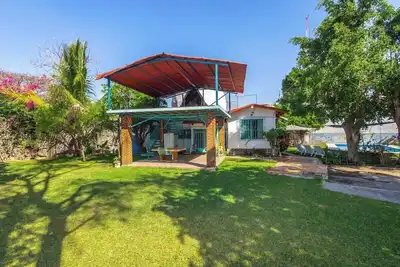 Image de Santuario geodésico con alberca climatizada