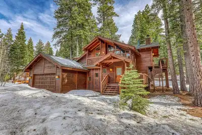 Image de Northstar Chalet: Hot tub, shuttle, trails, view