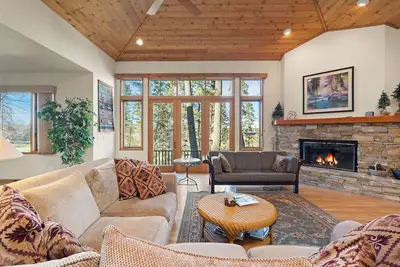 Image de Bigfork Eagle Bend House - Spacious, Private & Serene - 4 Bdrm/4 Bthrm