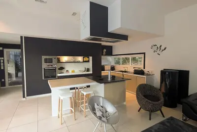 Image de Villa 5* en bord de mer avec piscine chauffée