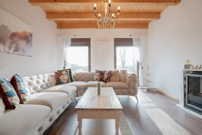 Image de Vacation home Hof Friesenruhe for up to 12 people with sauna in a rural idyll