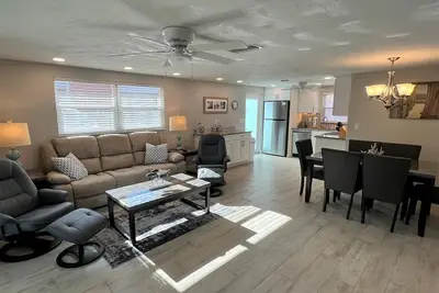 Image de C18 - The Beach is Just the Beginning