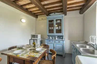 Image de Chambre avec climatisation, piscine privée, Wifi, Tv, véranda, animaux admis, près de Pérouse