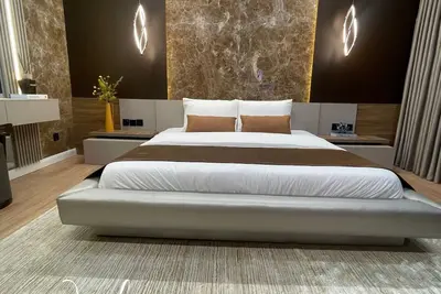 Image de 3 Bedroom Service Apartment in Wuse 2