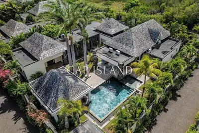 Image de Le luxe tropical dans une villa avec 5 chambres