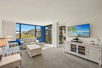 Image de Loggerhead Cay 362: Updated Coastal Charm – Steps to Beach with Gulf Views & New