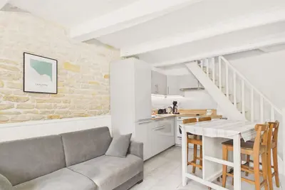 Image de 500 m de la plage, studio pour 4 en plein centre