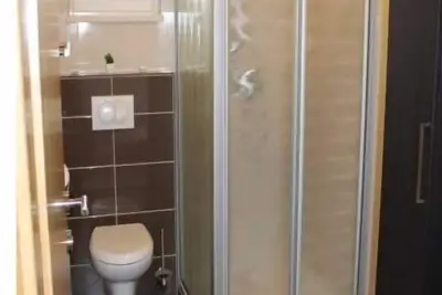 Image de A2 - Charming 2-Bedroom Escape near Dubrovnik: Balcony Sea View & High-Speed Wi-Fi