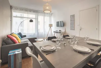 Image de Le Repaire : Hyper centre, 3 chambres, Balcon & Parking