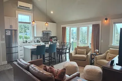 Image de Walnut Springs Carriage House in Camas city limits, Two Bedrooms-Two Bathrooms