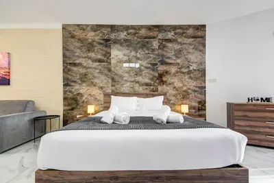 Premium Tarxien Studio w/ Balcony Retreat