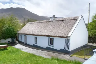 Image de 2 Bed in Westport Quay (oc-ii15360)