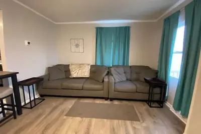 Image de BFFs Getaway Home near Cedar Point & Sports Force