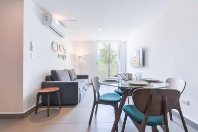 Image de 1 Queen, 2 Twin, 1 Sofa Bed, 6 guests - Obispado