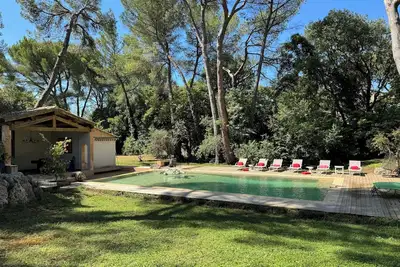 Image de Villa provençale de prestige - au pied du Ventoux
