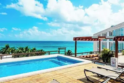 Image de Best Penhouse in town, Amazing sea views 2 bdr. w/private pool